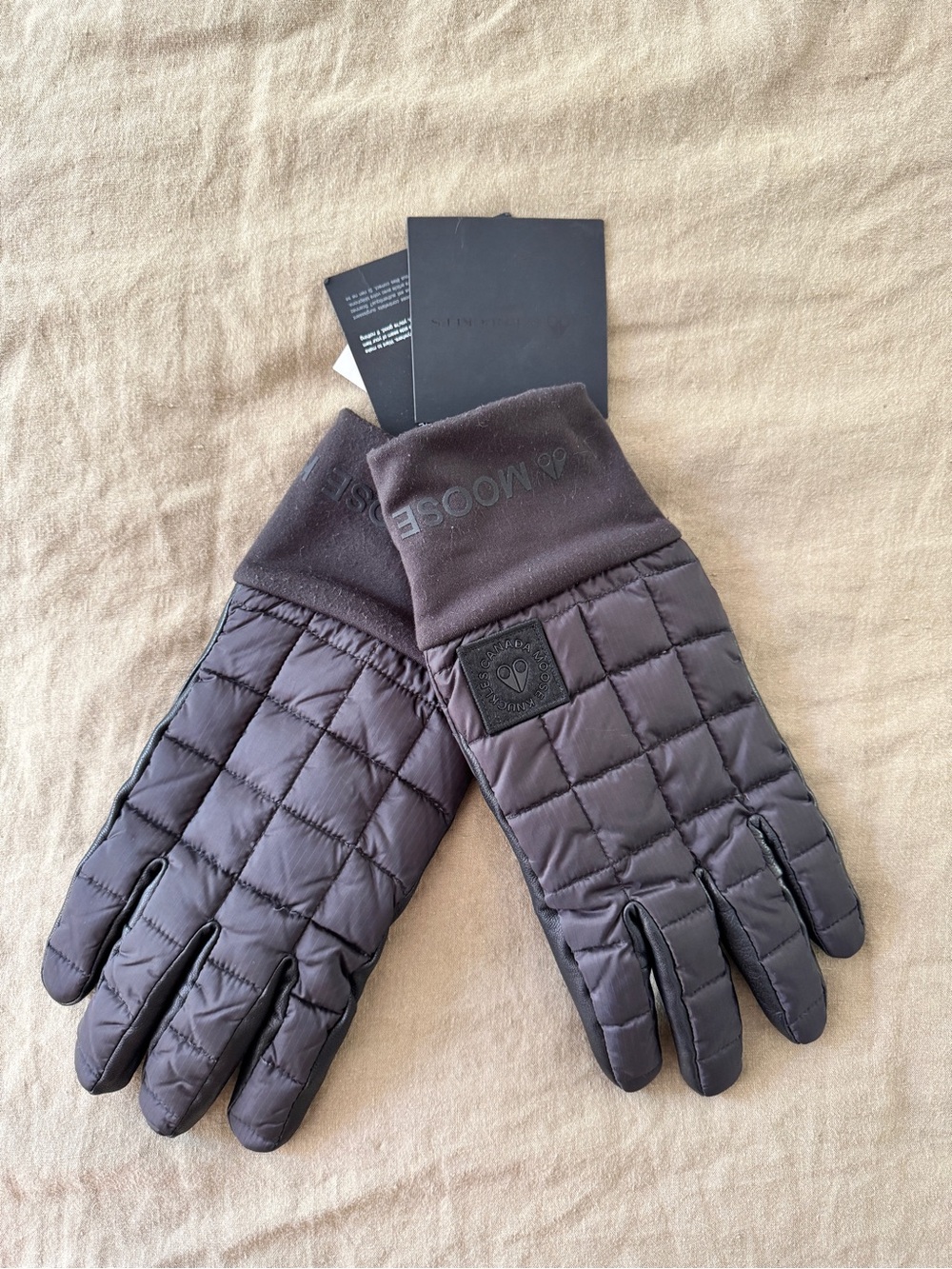 Moose Knuckles Farro Quilted Down-Fill Gloves